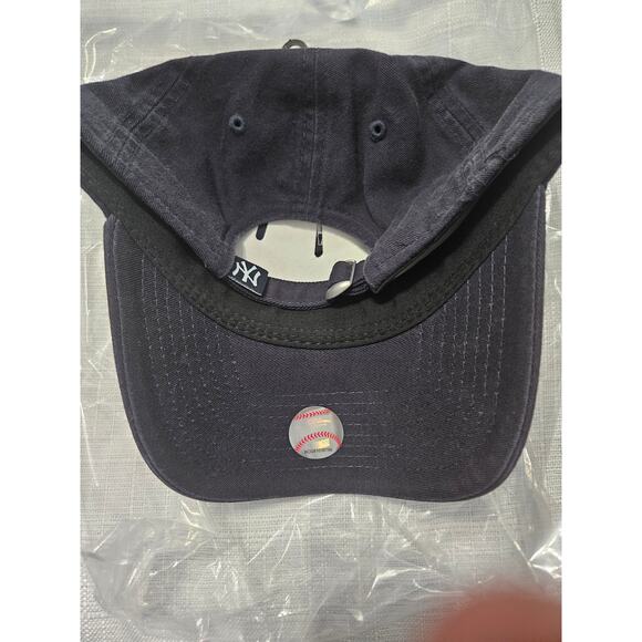 New Era Womens Curved Brim Adjustable Yankees Hat Navy - Picture 5 of 8